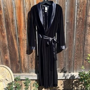 IN BLOOM Luxurious Robe.❤️